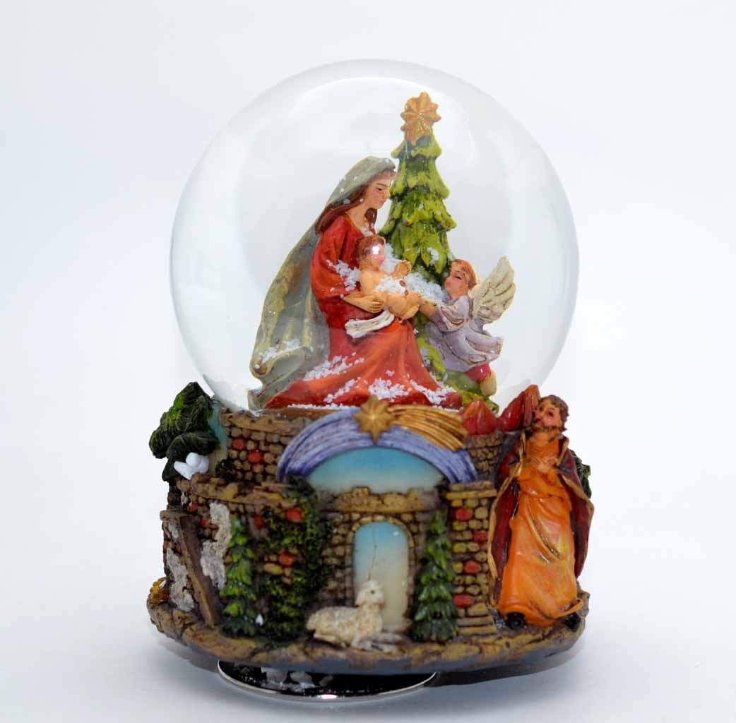 Snow globe with Mary and baby Jesus