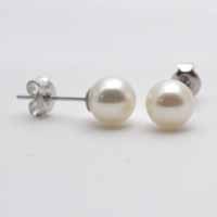 Earrings pearl gold