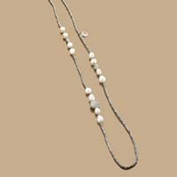 Silver necklace baroque pearl