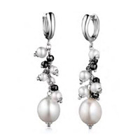 Earrings pearls jewelry with ematite